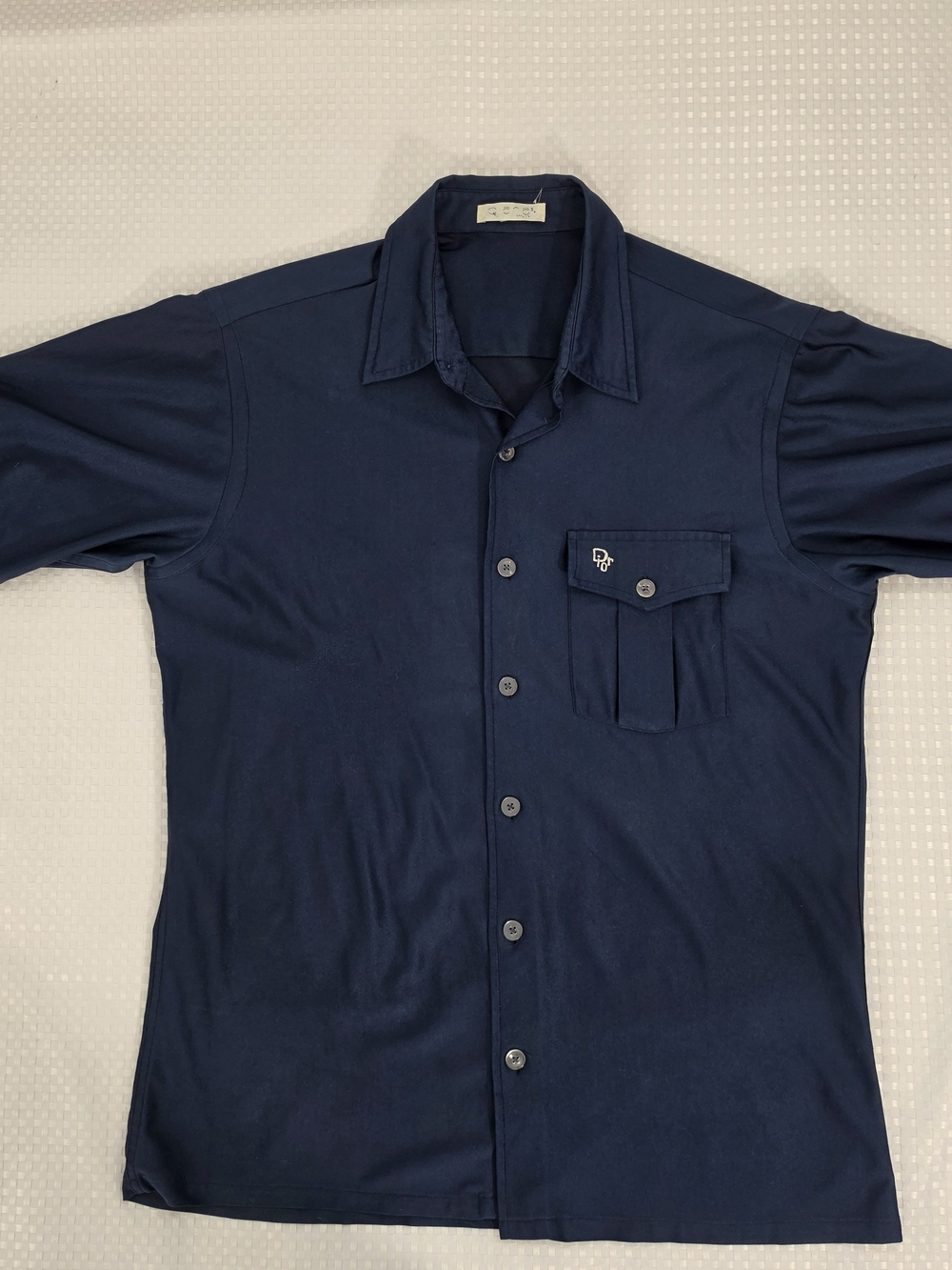 Men's Navy Short-Sleeve Button-Up Shirt - Classic Pocket Detail